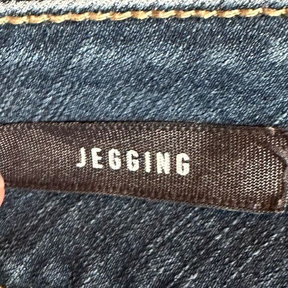 Torrid Premium Stretch Denim Jeggings | Mid Rise Skinny Jeans | Women’s Size 16R - Picture 4 of 9